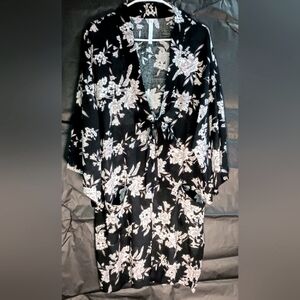 Spiritual Gangster Blk pattern M/L cover up w/ tie